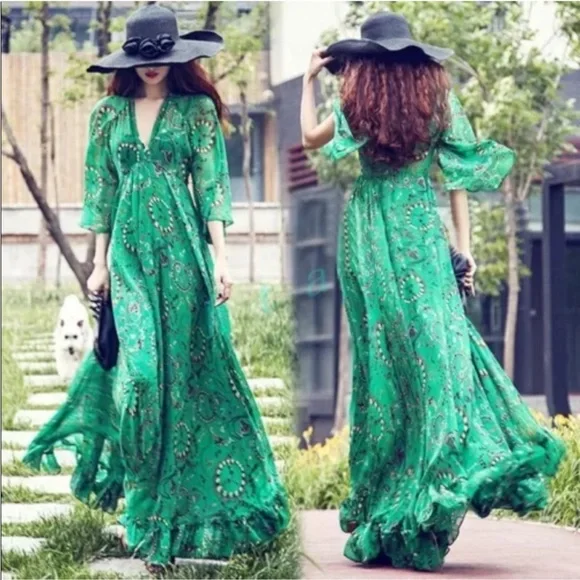 emerald green print dress Carla Ruiz - Flamenco Feather Sleeve Shift Dress main image 1